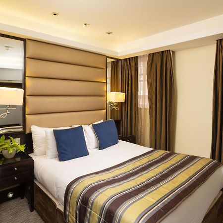 Park Grand Mayfair Λονδίνο Εξωτερικό φωτογραφία A bedroom at the hotel