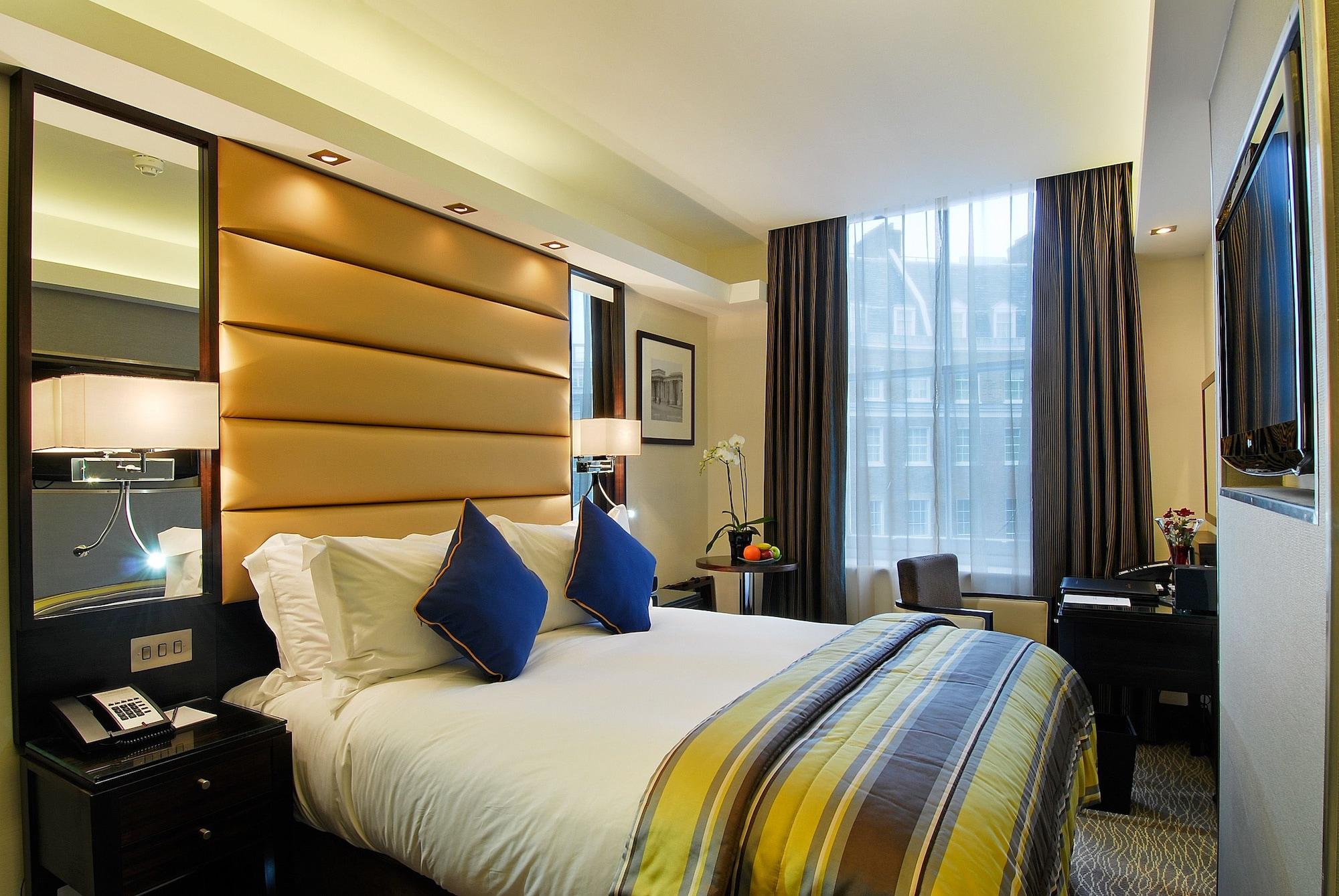 Park Grand Mayfair Λονδίνο Εξωτερικό φωτογραφία A bedroom at the hotel