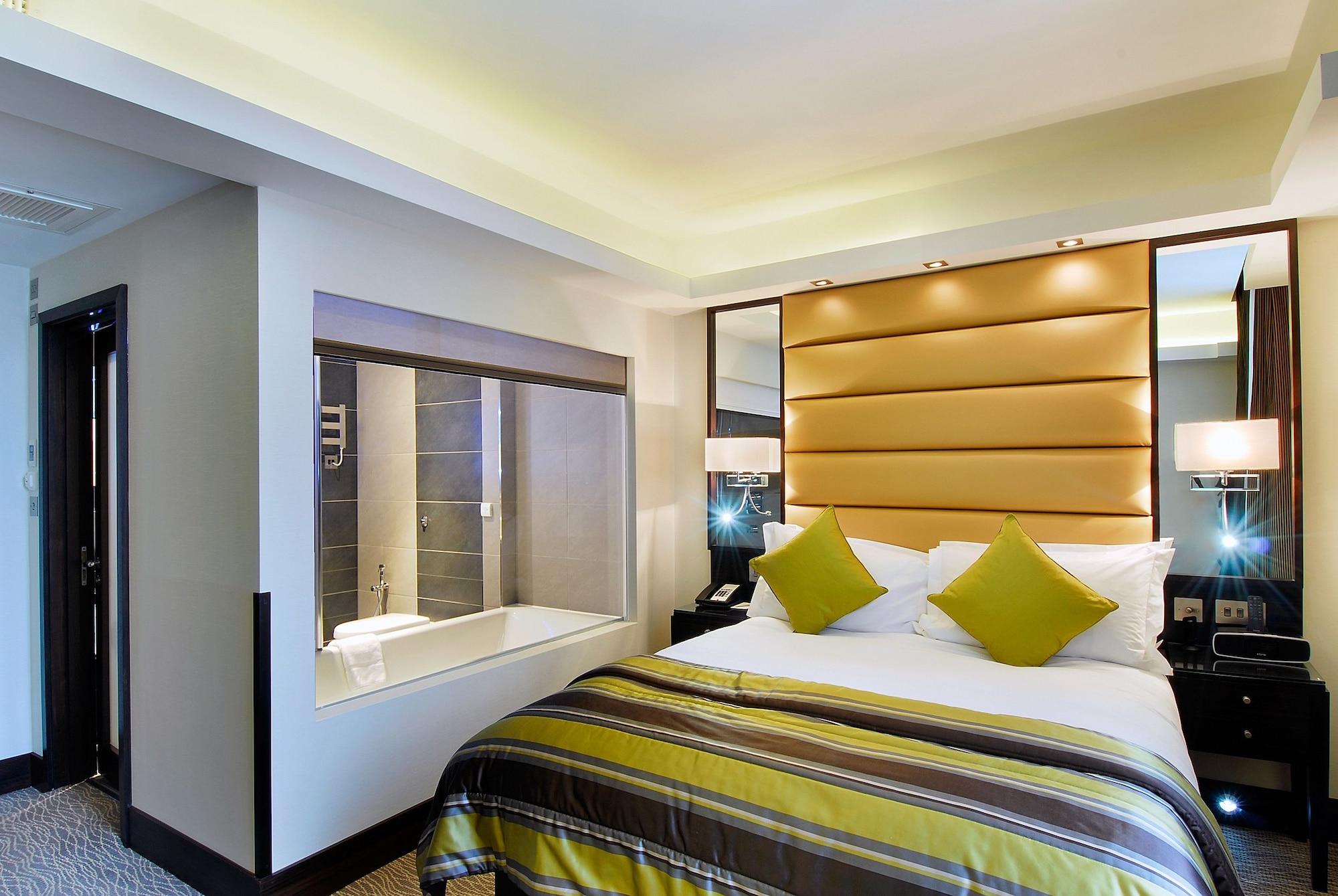 Park Grand Mayfair Λονδίνο Εξωτερικό φωτογραφία A bedroom at the Hilton London Paddington