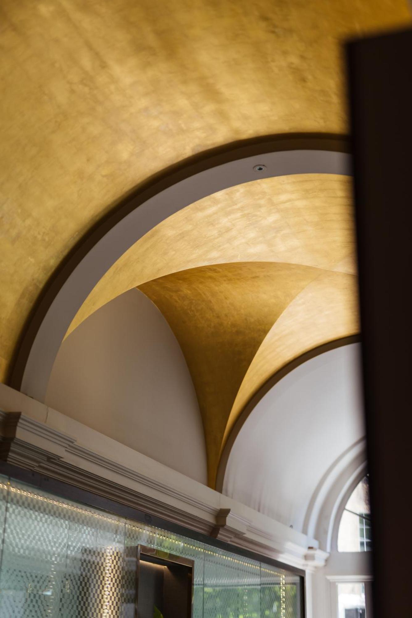 Park Grand Mayfair Λονδίνο Εξωτερικό φωτογραφία Gold leafing on a ceiling