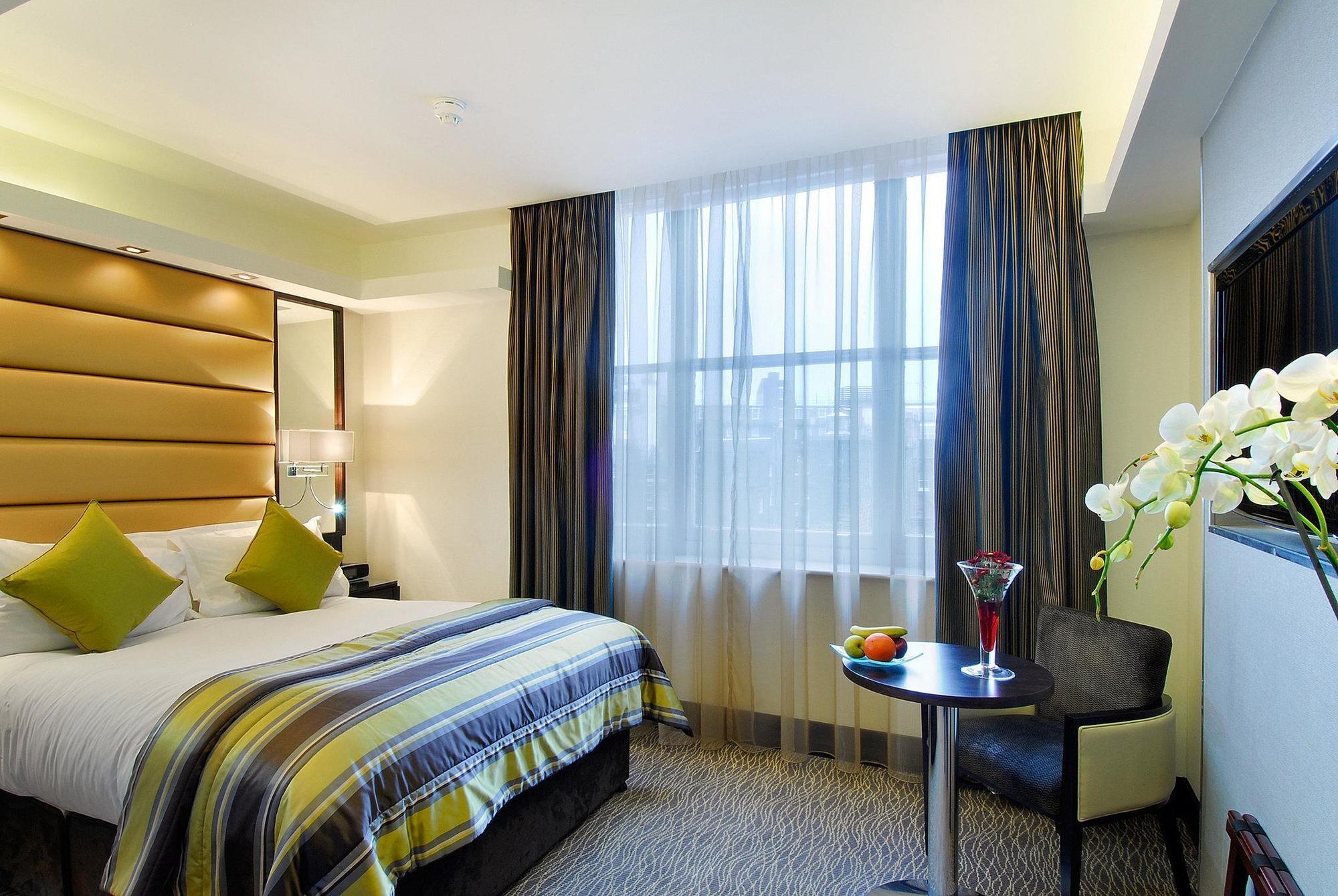 Park Grand Mayfair Λονδίνο Εξωτερικό φωτογραφία A room at the hotel