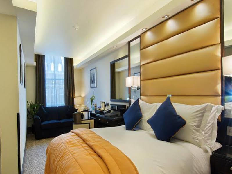Park Grand Mayfair Λονδίνο Εξωτερικό φωτογραφία A bedroom at the hotel